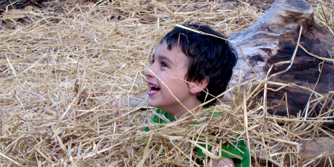 PIC child in straw